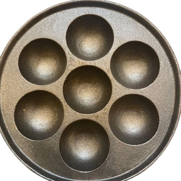 Vintage Cast Iron Aebleskiver Pan 7-Hole Danish Ebelskiver Maker With Handle For - Picture 2 of 8